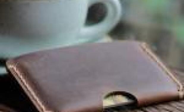 4 Expert Tips On How To Choose The Right Men’s Wallet